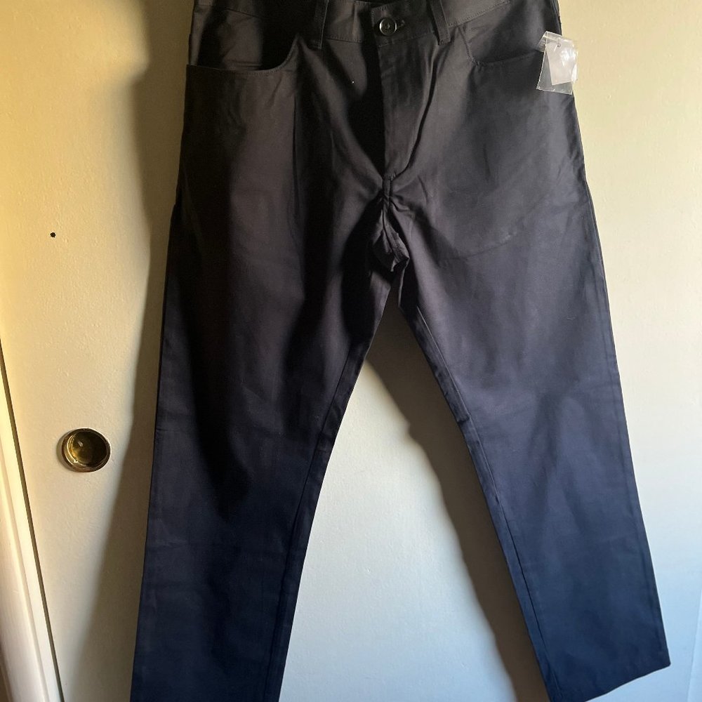 NWT CALVIN KLEIN SLIM FIT SITS ON HIP TAPERED NAVY BLUE 30 WAIST 30 L